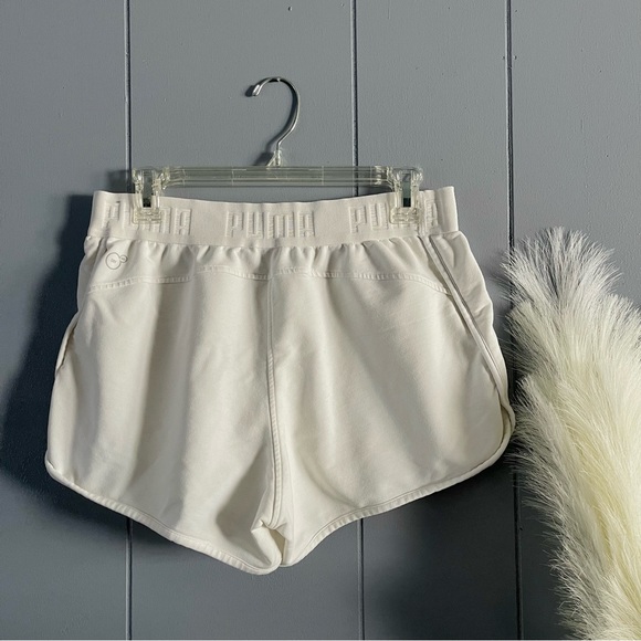 Puma Lounge Shorts - Picture 3 of 4